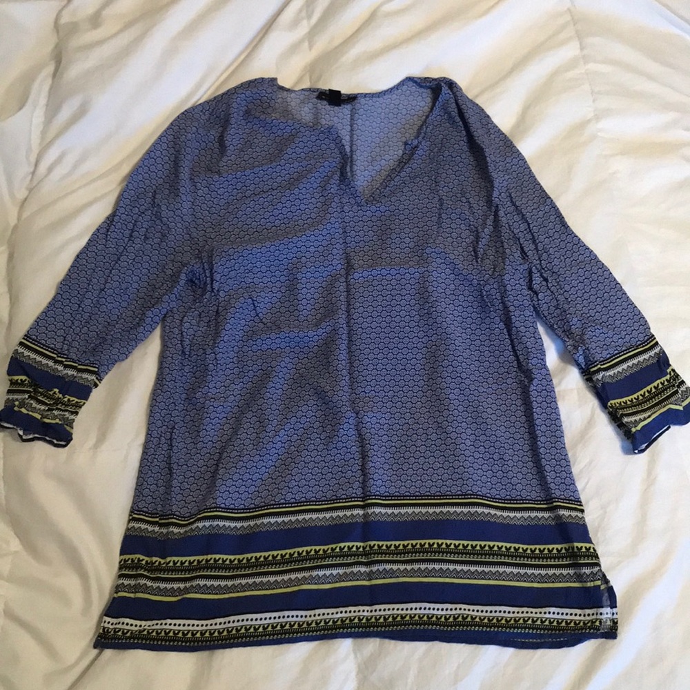 Lovely and sophisticated tunic like top